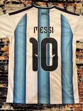 Argentina Lionel Messi #10 Soccer Jersey - Blue & White medium